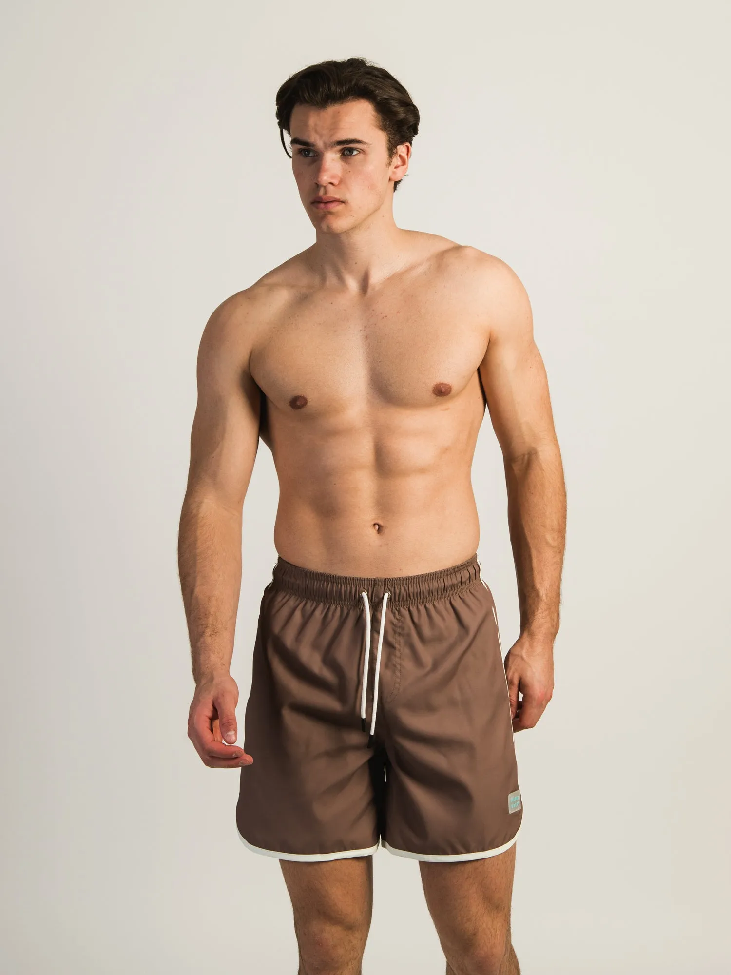 ISLAND HAZE 7 SCALLOP SHORT